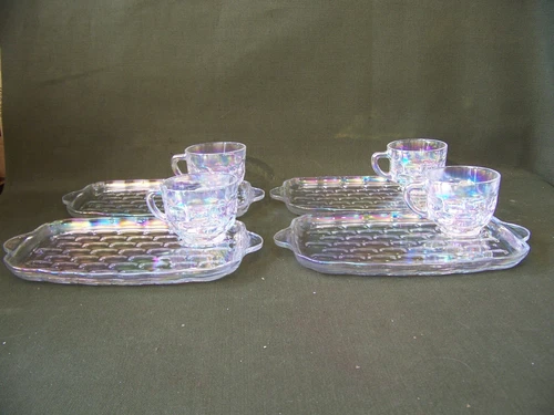 Vintage Federal Glass Iridescent Snack Set Original Set Of 4 Plates 4 Cups MINT