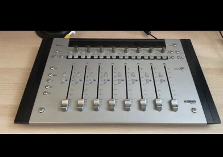 Euphonix MC MIX 8-Fader DAW Control Surface (early avid Artist Mix 