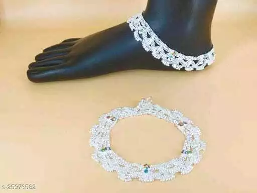 Anklets latest shop designs