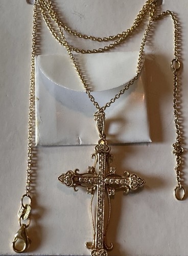 Diamond Cross Necklace in 14k Yellow Gold.