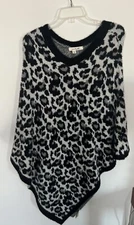 Simply Noelle Black White Leopard Poncho Sweater Shawl Womens One Size  Boho