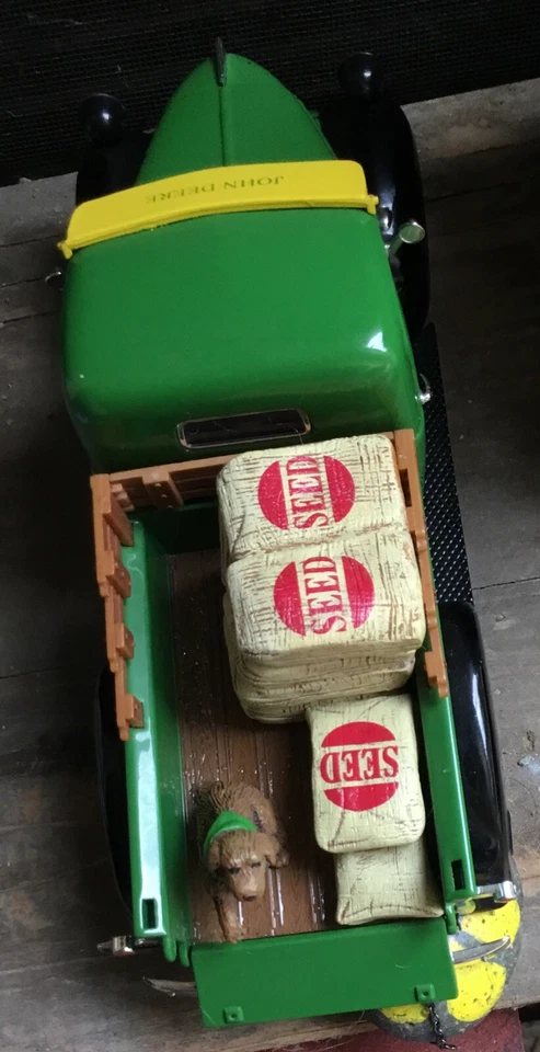 Vntg. 1947 Dodge John Deere Heavy Quality Die Cast Cons. w/ Cargo&Dog,Fun - Image 4 of 4