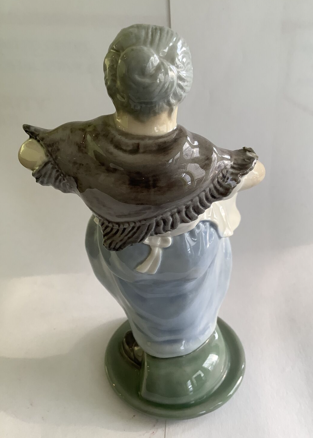 William Harper Irish Porcelain Figurine of Widda Cafferty 6" Tall eBay