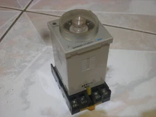 Lot 2pcs. Omron H3BH-8 H3BH8 Timer