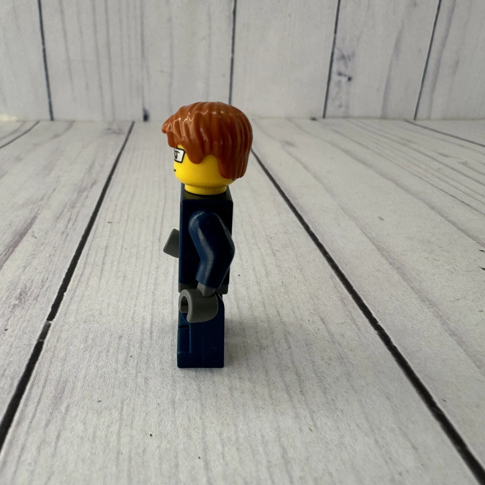 Lego ~ Agents Minifigure Agent Fuse with Dual Head 8635 8637 Orange Hair Genuine - Image 3 of 4