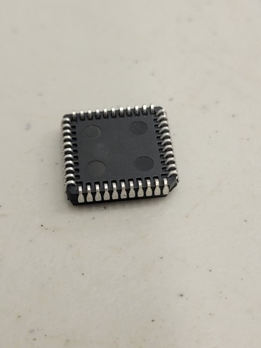 OKI M82C55A-2V CMOS Programmable Peripheral Interface x 50pcs - Picture 10 of 11