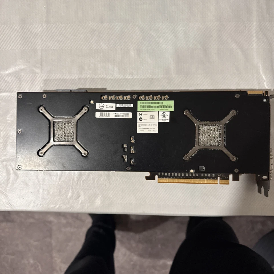 AMD Radeon 7990 6gb - Image 2 of 3