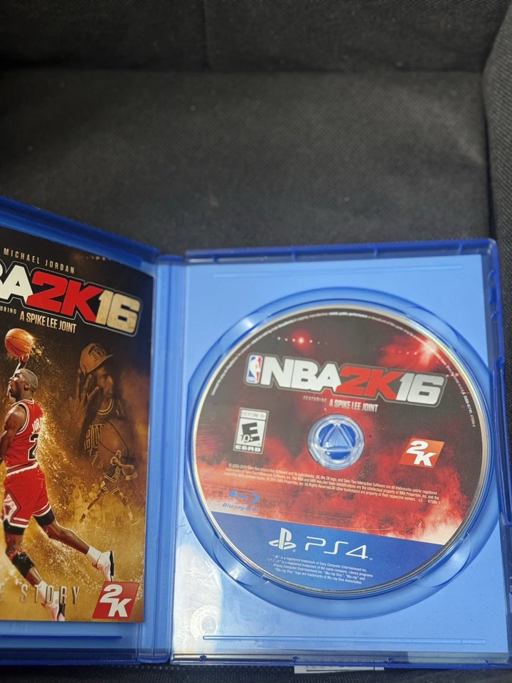 NBA 2K16 - Michael Jordan Special Edition - PlayStation 4 - Image 3 of 4
