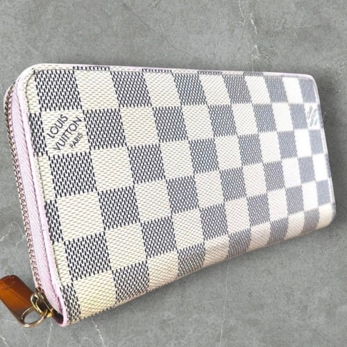 Louis Vuitton Damier Azur Zippy Wallet Rose in good condition