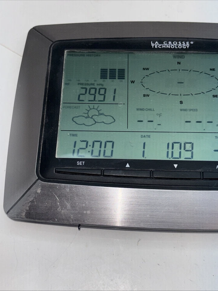 La Crosse Technology Weather Station Display Station Unit WS-2813U-IT - Image 2 of 4