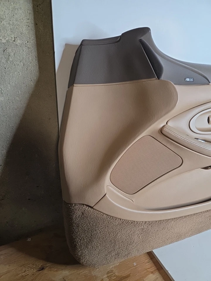 1997 1998 Lincoln Mark VIII Door Panel Beige RH PASSENGER Side Door Card DY - Изображение 2 из 4