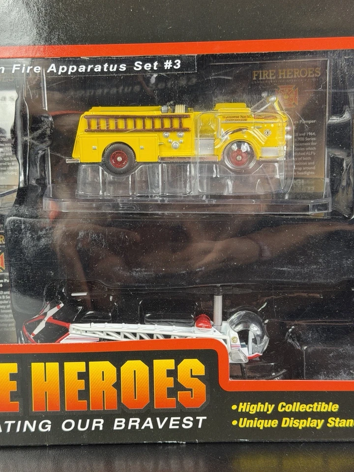 Corgi Fire Heroes Classic American Fire Apparatus Set #3  2002 New in Box - Image 4 of 4