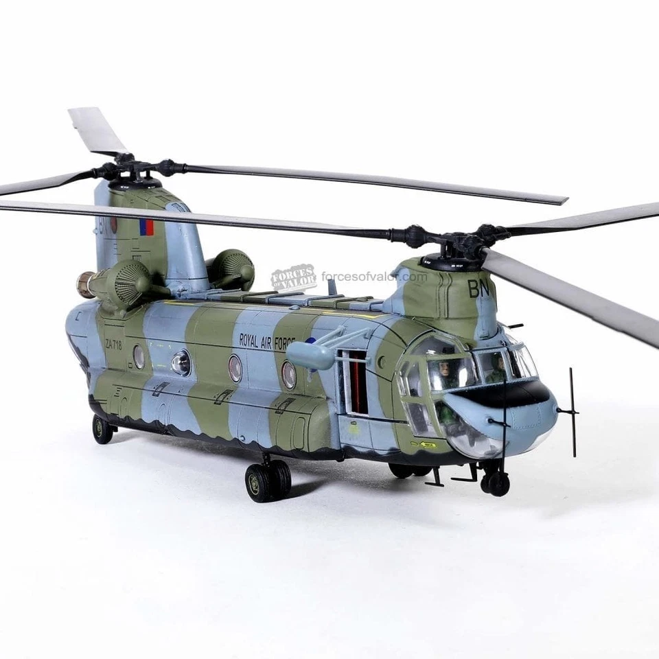 Forces of Valor 1:72 Chinook HC-1 Mk.I RAF 18 Sqn. RAF Falklands Detachment 1982 - Image 2 of 4