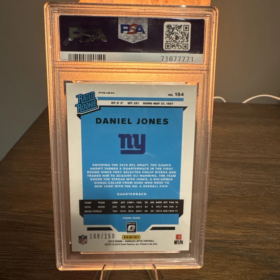 2019 Panini Donruss Optic - Rated Rookie Daniel Jones #154 Blue Prizm /150 (RC) - Image 2 of 2
