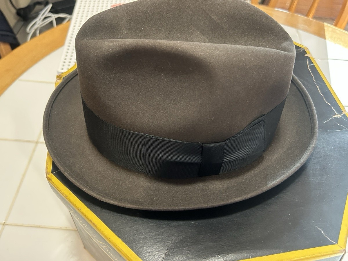 vintage dobbs fifth avenue Fedora In Box New York Hat 7 1/4 50s vintage dobbs fifth avenue Fedora In Box New York Hat 7 1/4 50s