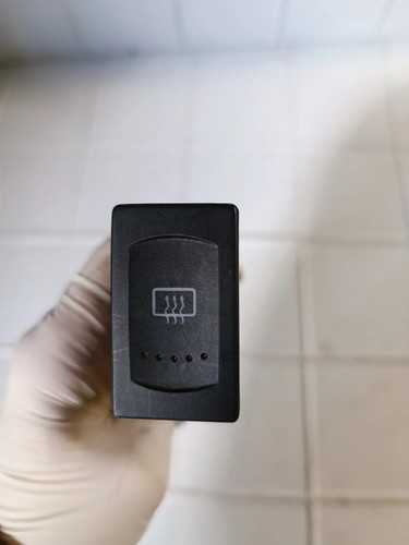 VW PASSAT B5 3B3 Schalter für Heckscheibenheizung 3B0959621C 1.90 21255012