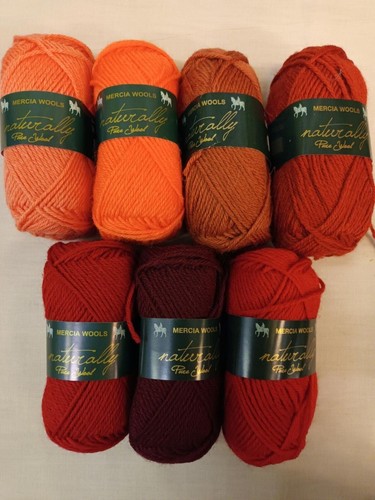 British 100% Pure Wool Double Knit Yarn - Picture 9 of 137