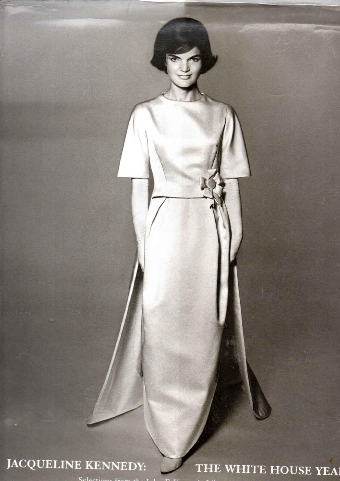 Jacqueline Kennedy: White House Years: beautiful hardback of her 60s fashions vg