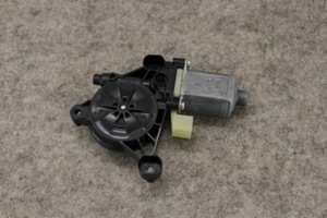 VW Golf 7 Audi Seat Skoda Fensterhebermotor 5Q0959802B vorne Fensterheber A3 Q2