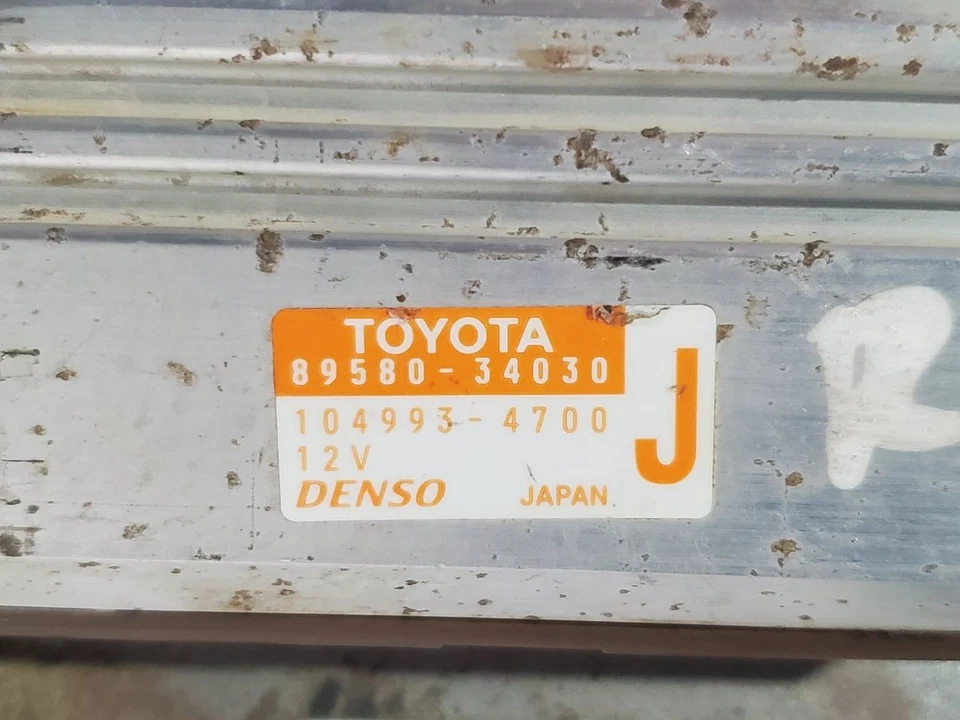 2012 2013 Toyota Tundra OEM 89580-34030 Right Air injection Module  - Image 4 of 4