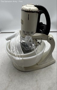 General Electric White 1940s Triple Whip Electric Multifunctional Stand Mixer