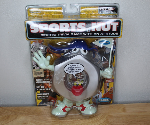 Sports Nut Sports Trivia Game – 2000 Radica – NOS – Test Mode Works - Foto 1 di 8