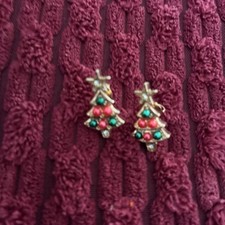 Vintage Avon Christmas Tree Earrings - Pierced