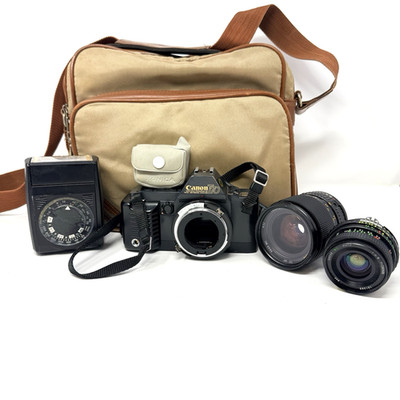 Canon T70 35mm SLR Camera Kit 50mm f1.8 Tamron 28mm Lens Flash Bag Tested