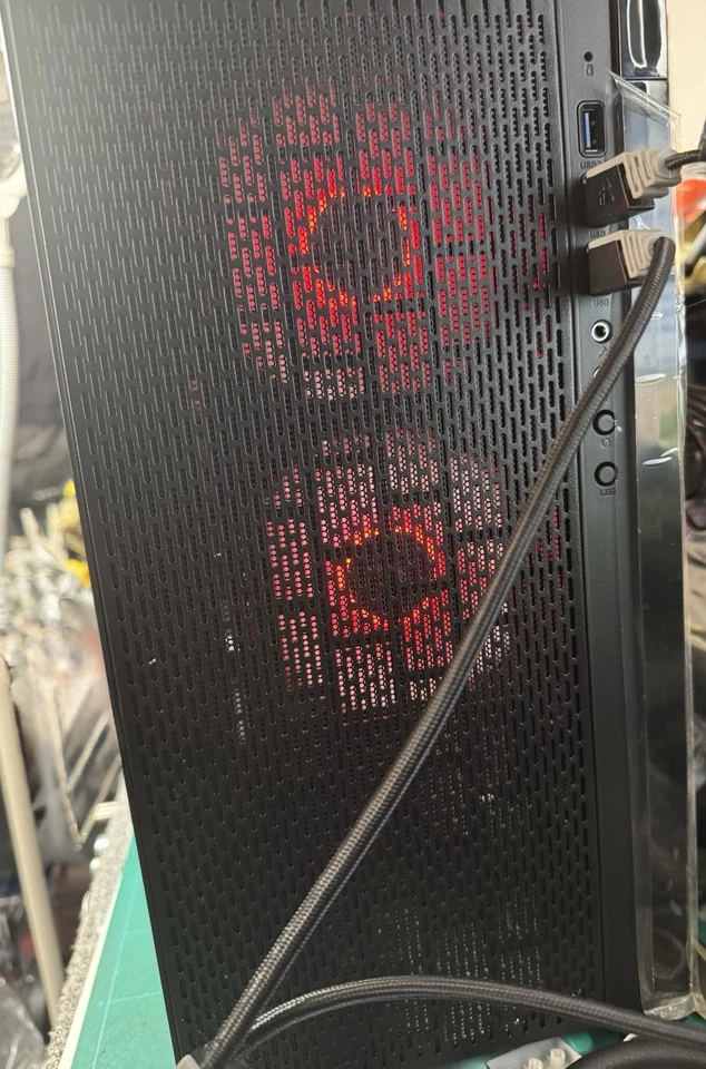 Gaming PC Desktop Ryzen 5700X RTX 5060 16gb Ram - Image 2 of 4