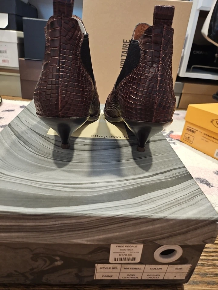 Jeffery Campbell Paine Cowleather Kitten Hill Ankle Boots Size 9 - Image 4 of 4