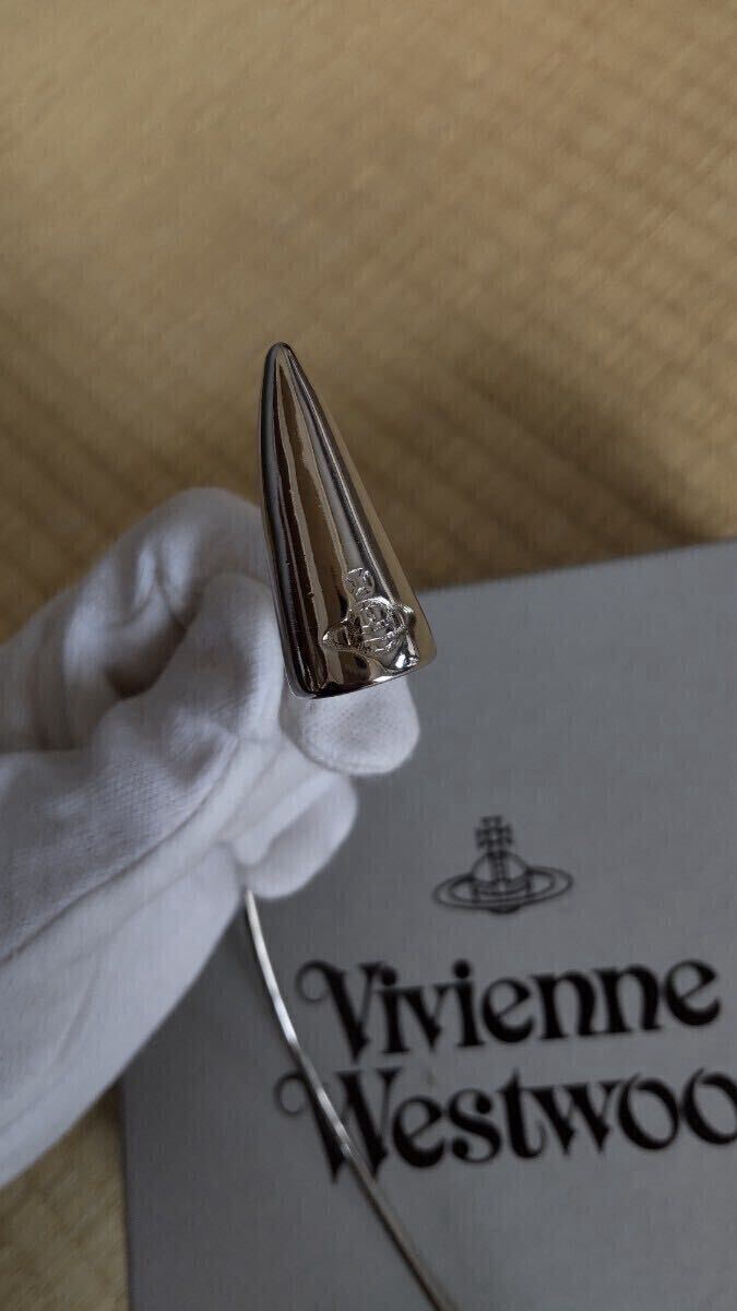 Vivienne Westwood Orb Horn Tiara Silver Headpiece Accessorie Vivienne Westwood Orb Horn Tiara Silver Headpiece Accessorie