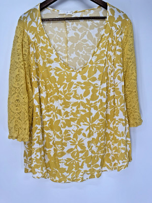 Yellow White Floral Blouse Lace Sleeves Elastic 3x festival boho cottage plus