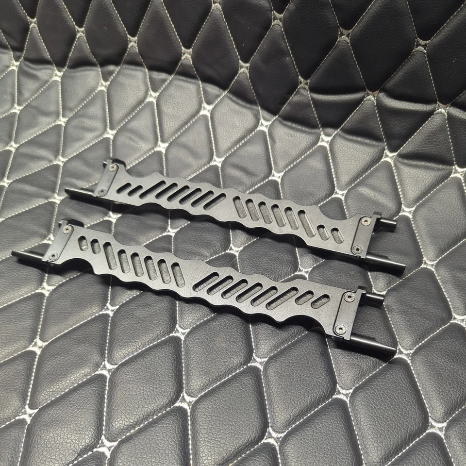 Placa de retención de batería mecanizada de aleación para Traxxas X-Maxx 4X4 7719 Foto 2 de 4