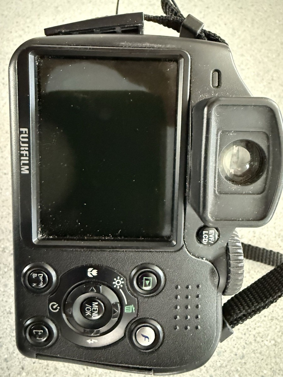 Fujifilm FinePix S Series S5700 7.1MP Digital Camera - Black for