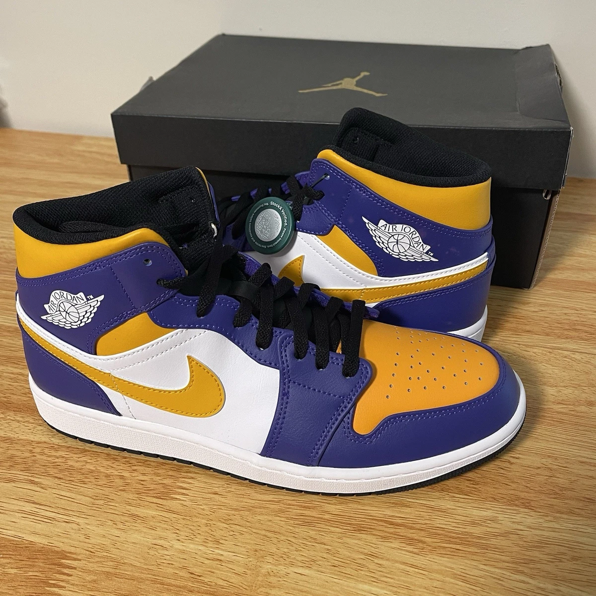 シューズ(男性用) Nike AirJordan1 Mid Purple/Yellow Lakers Jordan Air Jordan 1 Mid 
