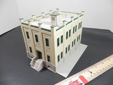 HO BUILDING OFFICE/WAREHOUSE