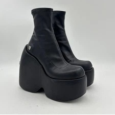 Naked Wolfe Mayhem Platform Slouch Boots Women's 5 Rave 