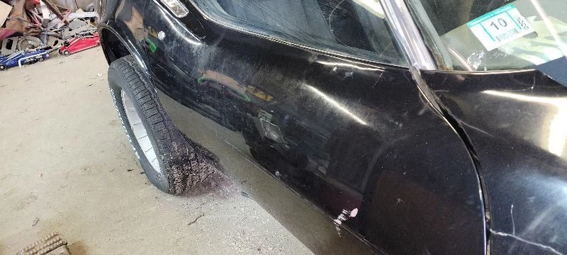 Nudillo/trozo trasero derecho pasajero Chevrolet Corvette 63-82 Foto 3 de 4