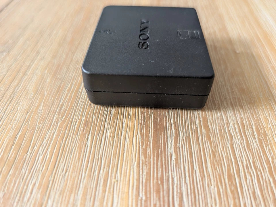 Sony PS3 Memory Card Adapter CECHZM1 PS2 Data Transfer With USB cable Used - Image 4 of 4