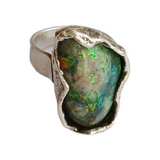 Handgeschmiedeter Modernist- Brutalist Ring Sterlingilber & Boulder-Opal, Gr. 57