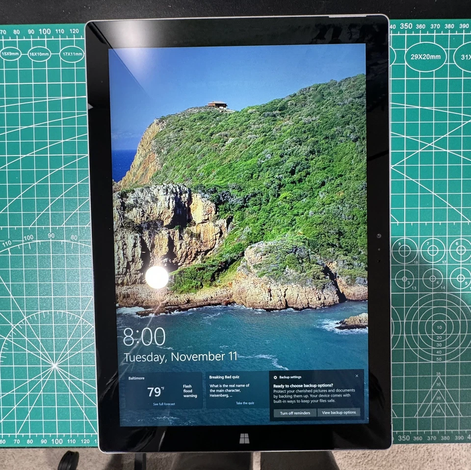 Microsoft Surface Pro 3 Intel I7-4650U 2.3GHz 8GB RAM 256GB SSD W10P Táctil Foto 3 de 4
