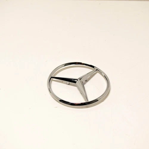 Mercedes-Benz W124 W202 Tailgate Emblem Star A2017580058 - Picture 3 of 8