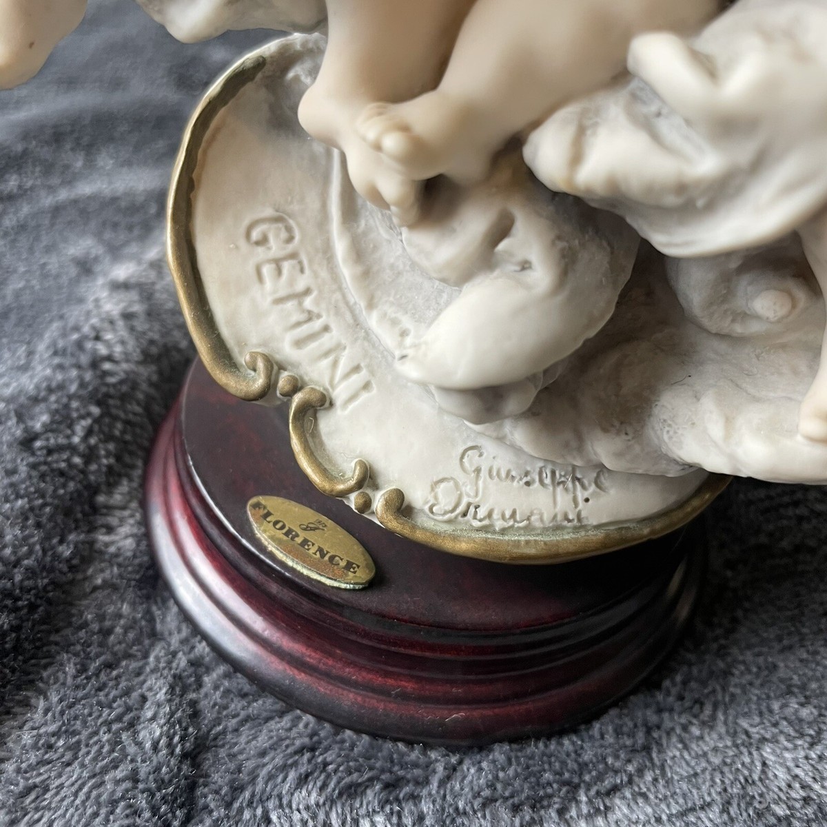 Giuseppe Armani Figurine Gemini Twins 102C Capodimonte Statue