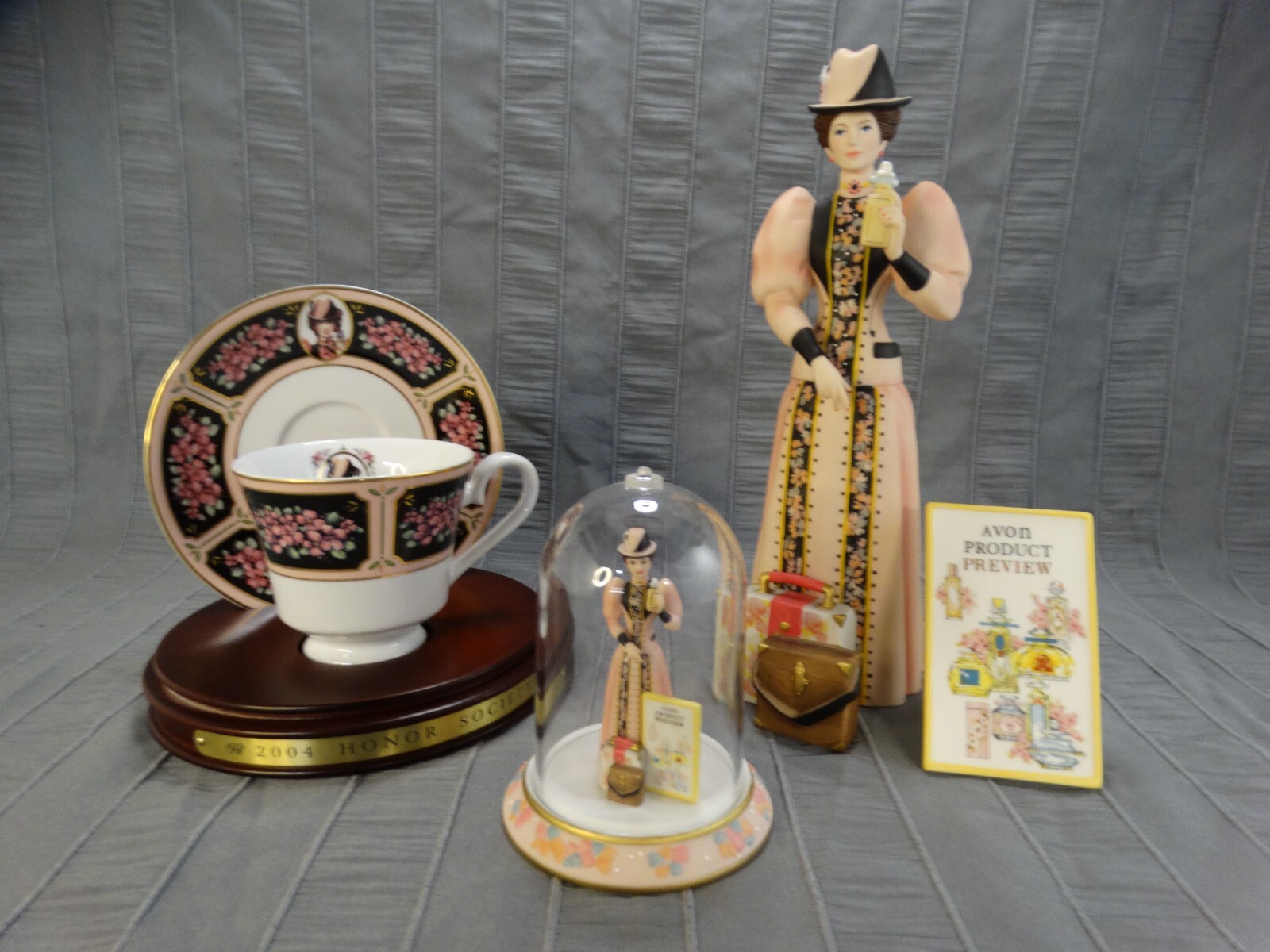 Avon President's Club Award Set with Figurines and Tea Cup Set, 2004
