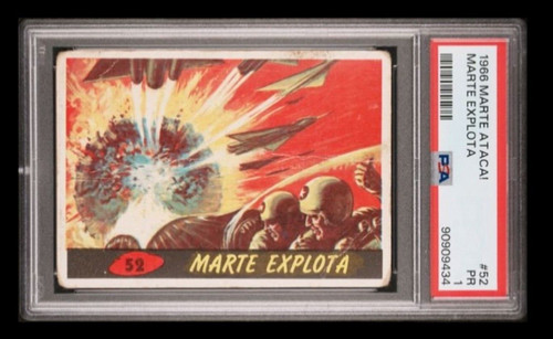 1962 Topps Mars Attacks #52 Giant Robot — PSA 1