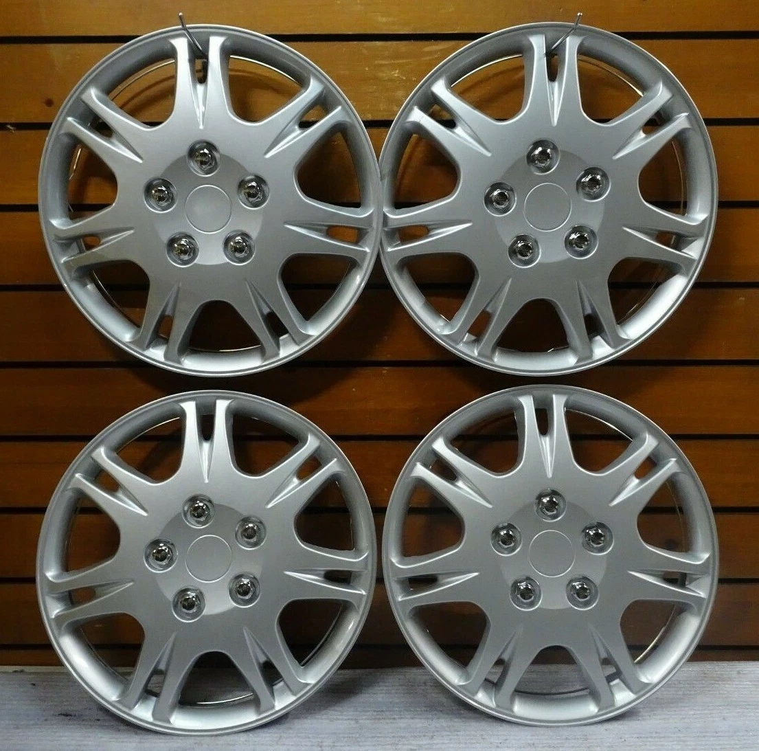 Mitsubishi sale galant hubcaps