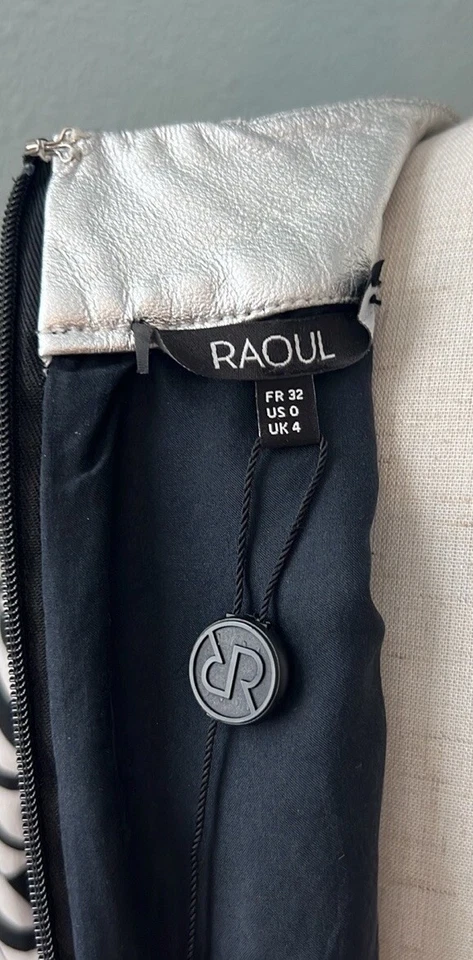 Raoul 豪华黑色丝绸和皮革连衣裙,尺寸 O/US Fr 32,正品,二手状况完好,独特 — 第 3/4 张图片