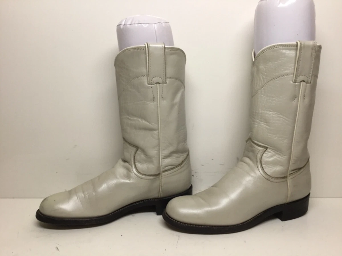 Justin hotsell white boots