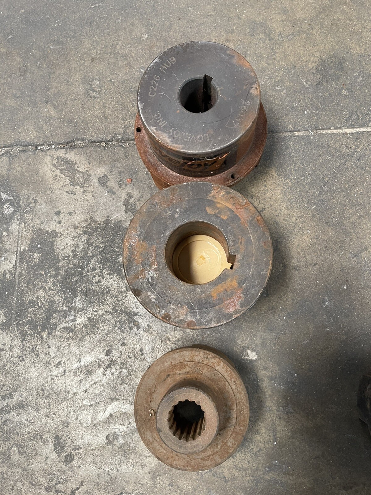 Large mixed Lovejoy coupling L095 L099 L100 L110 L150 Qty 75 couplings