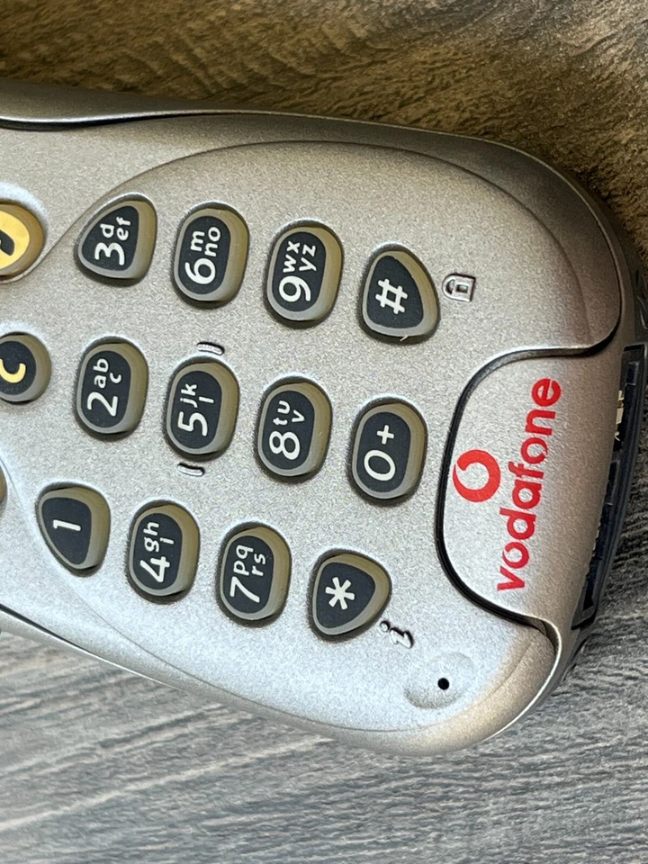 Alcatel One Touch Easy BE1 - Vodafone Locked - GSM - Vintage Handy - Bild 4 von 4